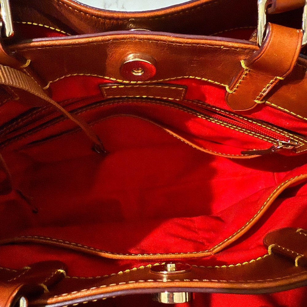 Dooney & Bourke Brown Crossbody Brenna Greta satchel with Gold Monogram - Picture 11 of 11